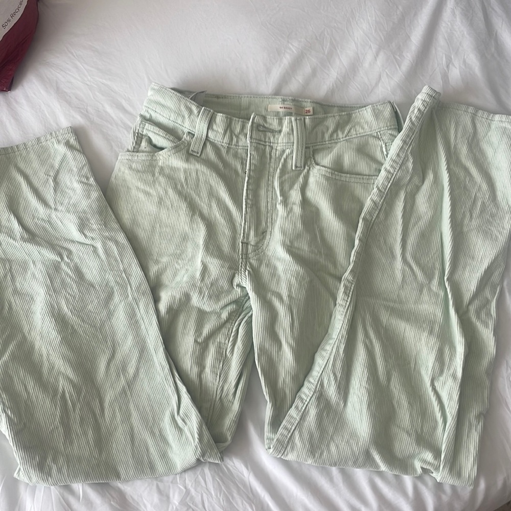 Levi’s corduroy ‘94 baggy jeans